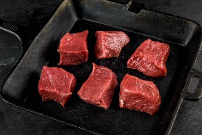 Свинина ошеек на шашлык 1 кг - купить в Герпелях